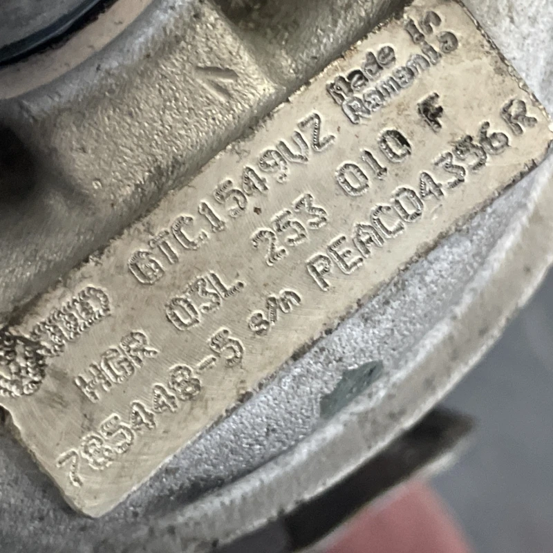 Turbosuflanta turbo turbina / Volkswagen   2012 / Motor, racire si evacuare