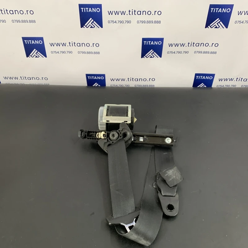 Centura dreapta fata Land Rover 