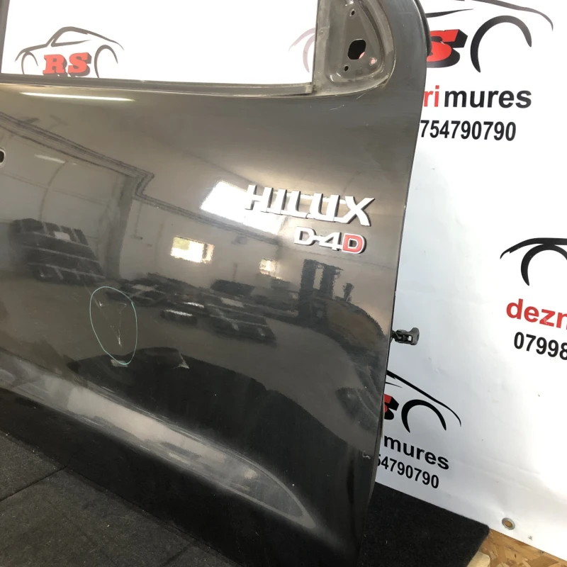 Usa dreapta fata / Toyota Hilux  2007 / Caroserie, oglinzi si faruri