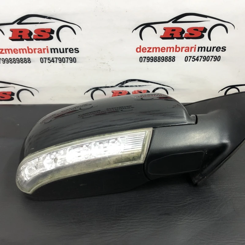 Oglinda dreapta / Hyundai Santa Fe Santa Fe 2011 / Caroserie, oglinzi si faruri