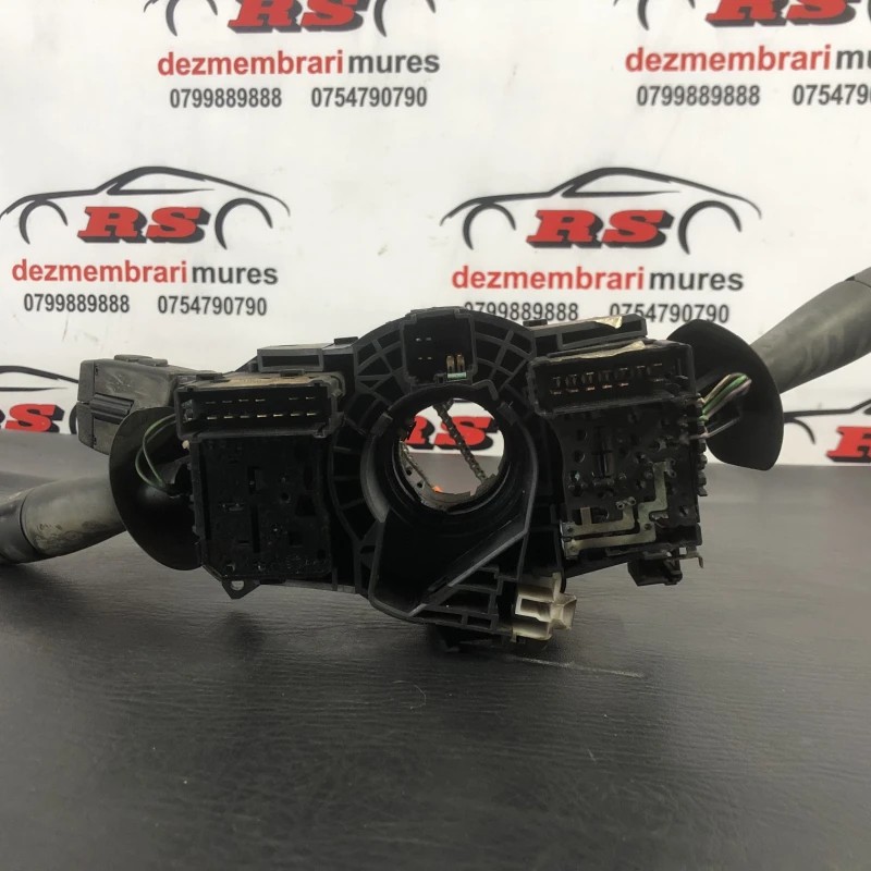 Spira volan cu manete / Renault Trafic Trafic 2011 / Audio si electronice