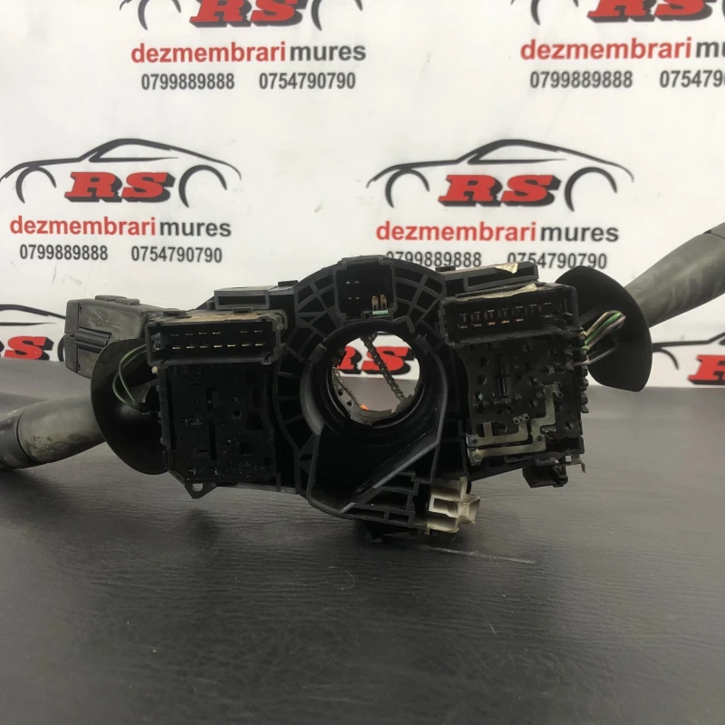 Spira volan cu manete / Renault Trafic Trafic 2011 / Audio si electronice