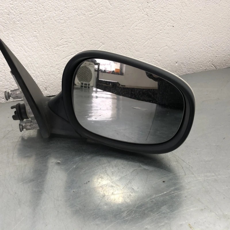 Oglinda dreapta / BMW Seria 3 E91 LCI 2011 / Caroserie, oglinzi si faruri