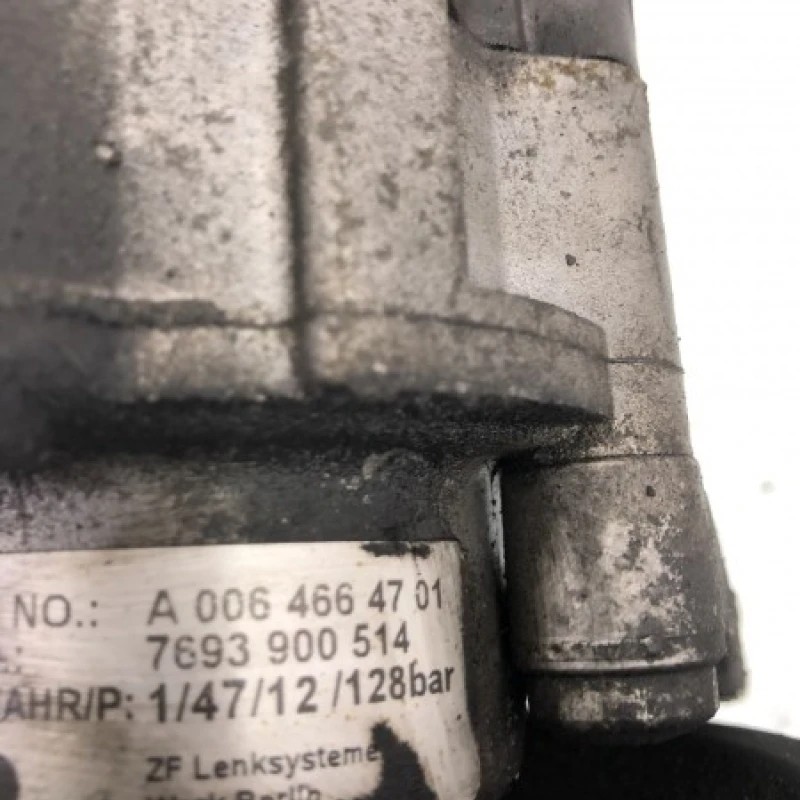 Capsa balama dreapta capota / Mercedes-Benz E Class W212 2012 / Motor, racire si evacuare