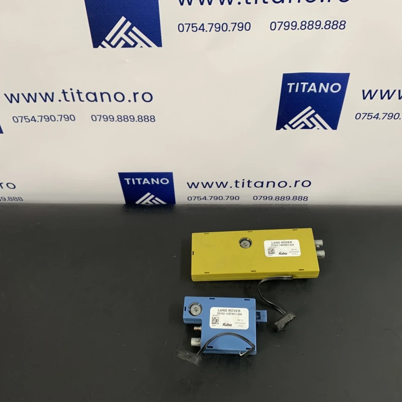 Amplificator antena Land Rover 