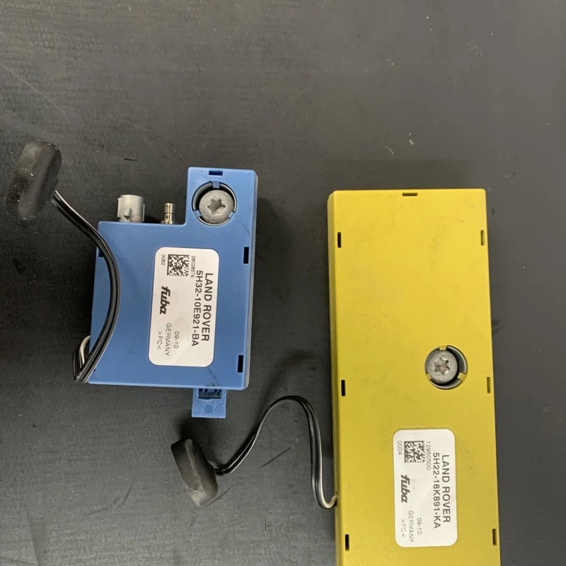 Amplificator antena / Land Rover Range Rover Sport Range Rover Sport 2011 / Audio si electronice