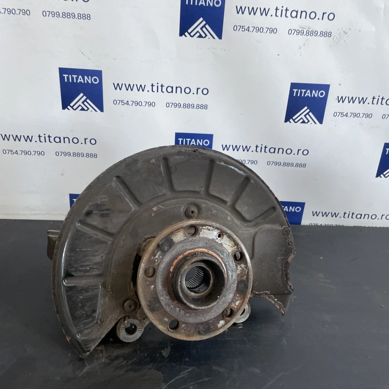 Fuzeta stanga fata Volkswagen 