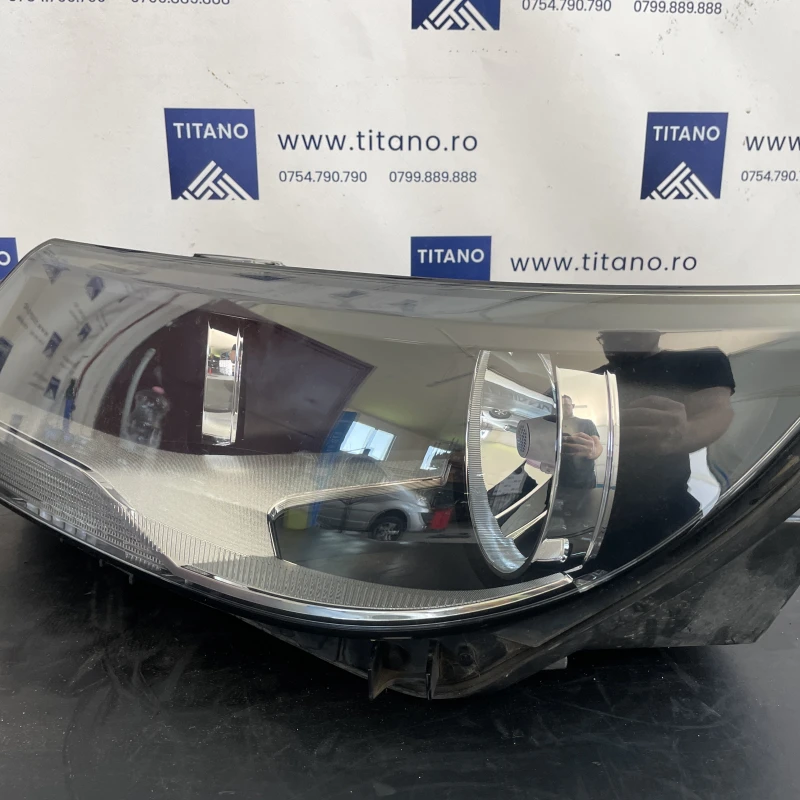 Far stanga / Volkswagen Tiguan 5N facelift 2012 / Caroserie, oglinzi si faruri