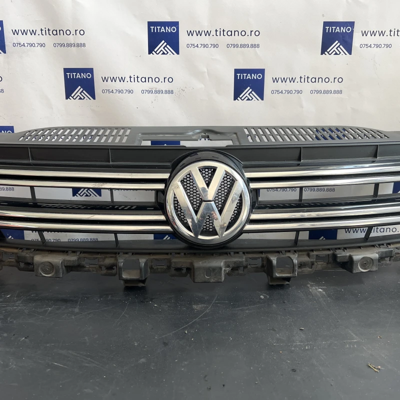 Grila radiator cu emblema Volkswagen 