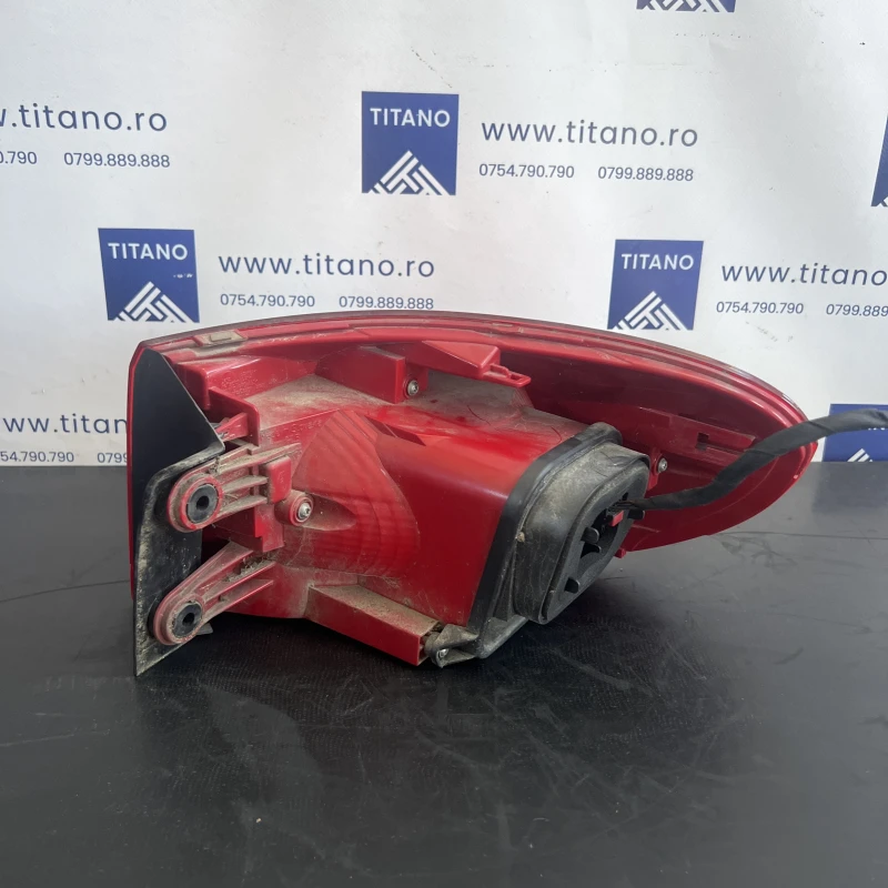 Stop stanga caroserie / Volkswagen Tiguan 5N facelift 2012 / Caroserie, oglinzi si faruri
