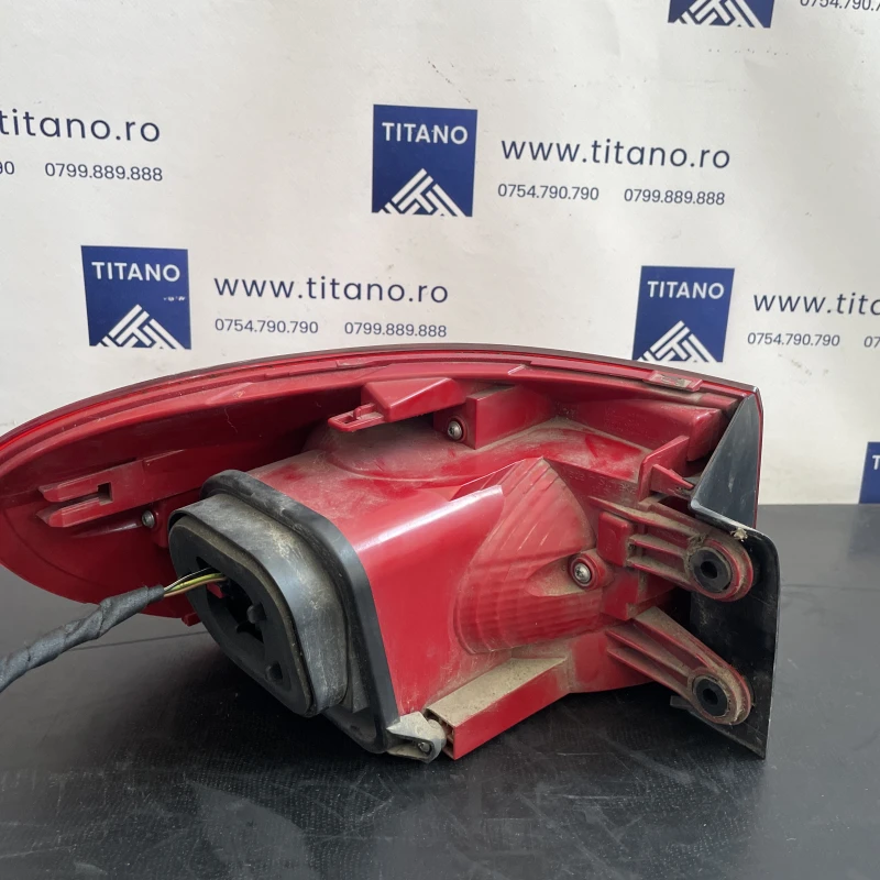 Stop dreapta caroserie / Volkswagen Tiguan 5N facelift 2012 / Caroserie, oglinzi si faruri