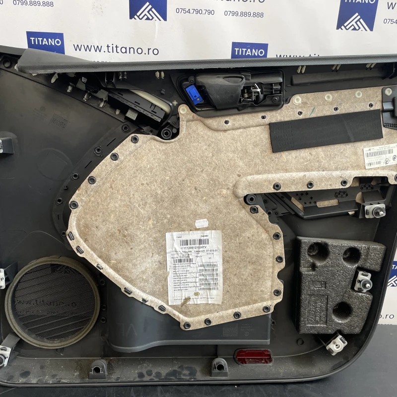 Panou tapiterie usa stanga fata / Volkswagen Tiguan 5N facelift 2012 / Interior