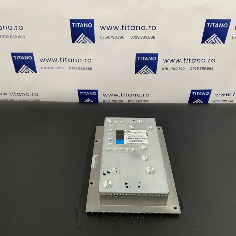 Amplificator audio Land Rover 