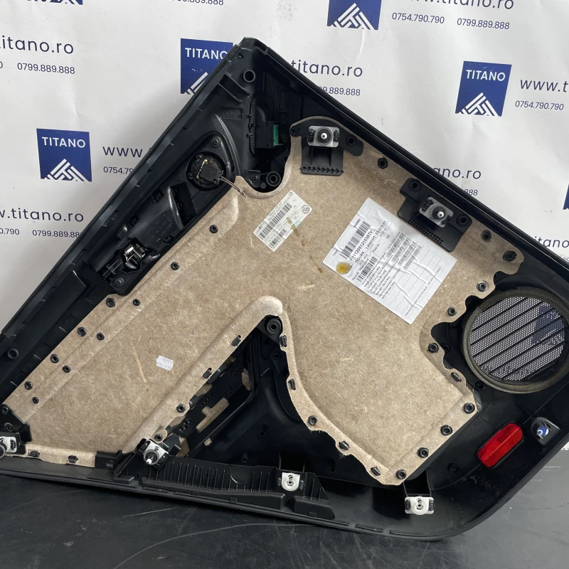 Panou tapiterie usa dreapta spate / Volkswagen Tiguan 5N facelift 2012 / Interior