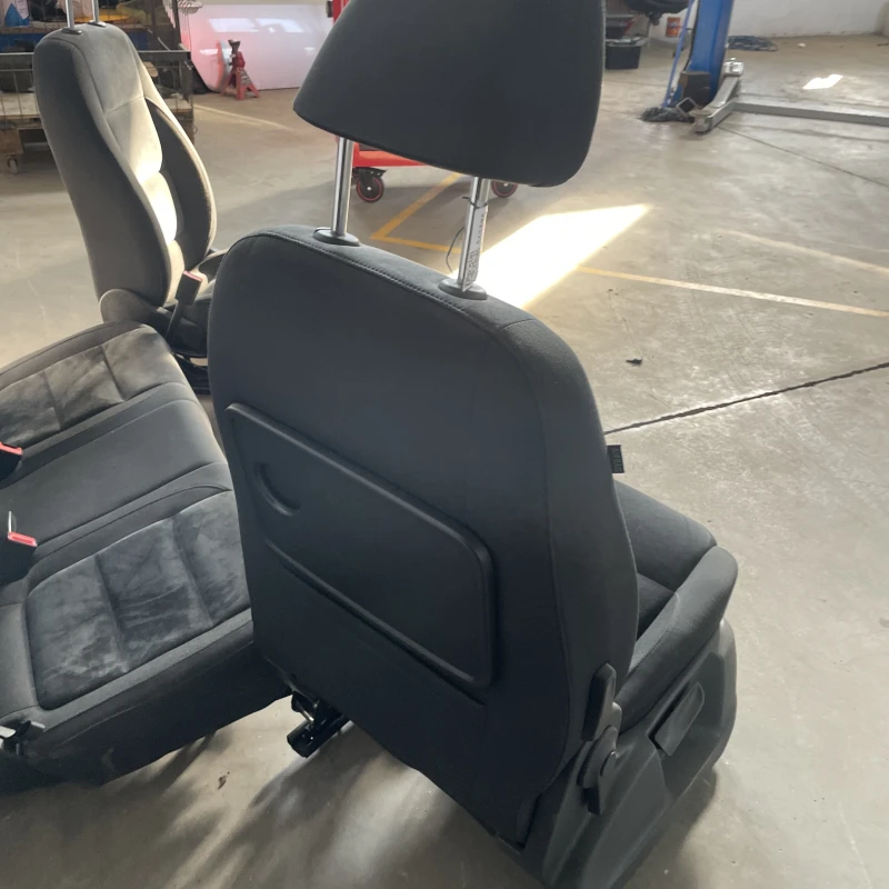 Scaune fata spate interior / Volkswagen Tiguan 5N facelift 2012 / Interior