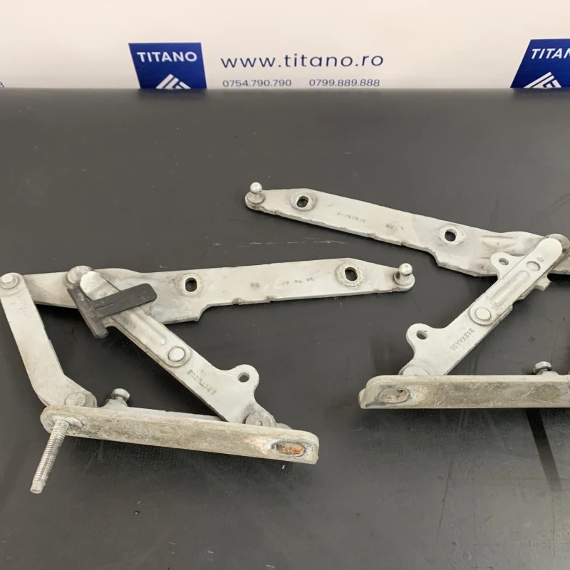 Balamale capota / Land Rover Range Rover Sport Range Rover Sport 2011 / Caroserie, oglinzi si faruri