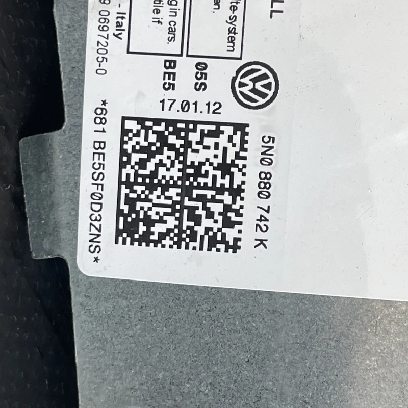 Airbag cortina dreapta / Volkswagen Tiguan 5N facelift 2012 / Interior