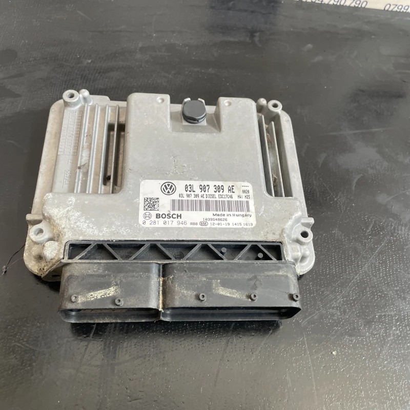 Calculator motor ecu / Volkswagen Tiguan 5N facelift 2012 / Audio si electronice