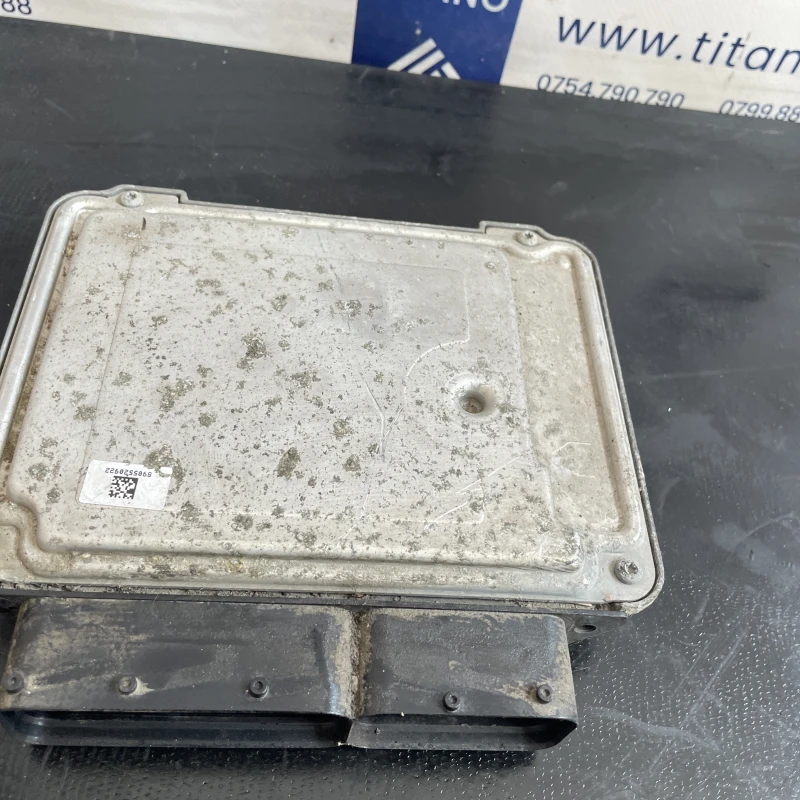 Calculator motor ecu / Volkswagen Tiguan 5N facelift 2012 / Audio si electronice
