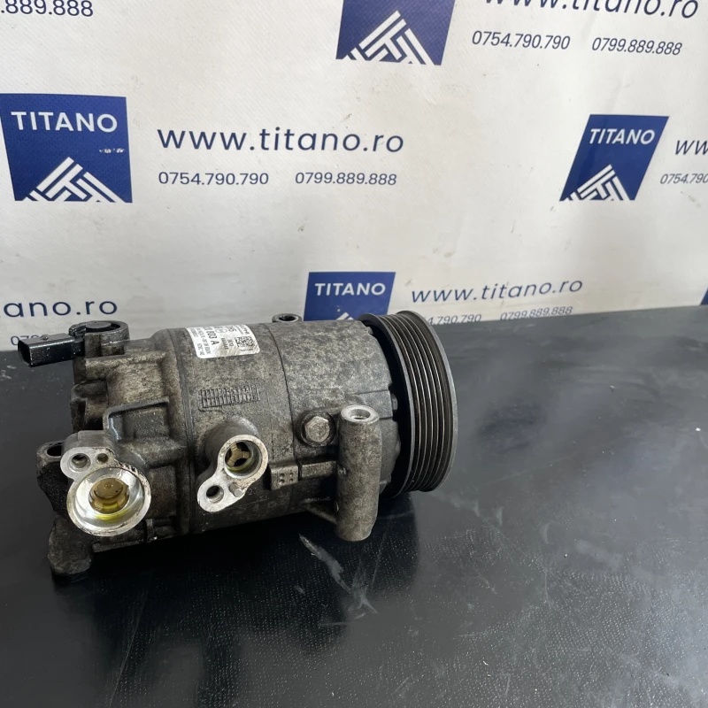 Compresor clima / Volkswagen Tiguan 5N facelift 2012 / Climatizare