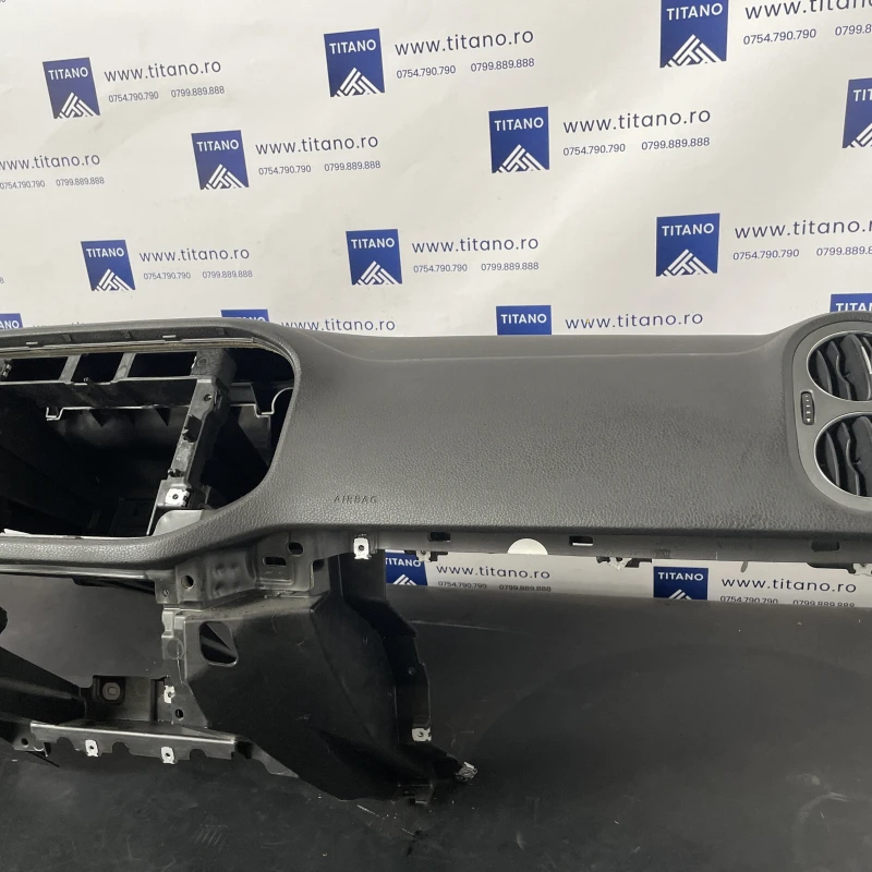 Plansa bord / Volkswagen Tiguan 5N facelift 2012 / Interior