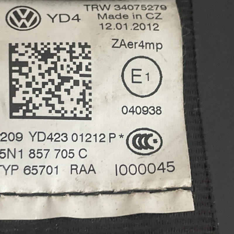 Centura dreapta fata / Volkswagen Tiguan 5N facelift 2012 / Interior