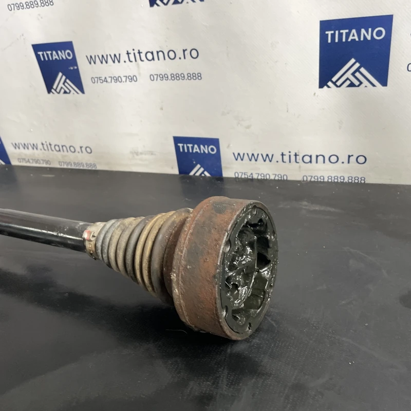 Planetara dreapta spate / Volkswagen Tiguan 5N facelift 2012 / Cutie viteze, ambreiaj, transmisie