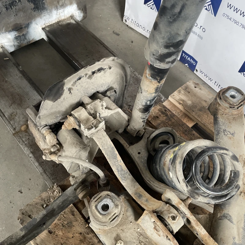 Punte spate / Volkswagen Tiguan 5N facelift 2012 / Directie si suspensie