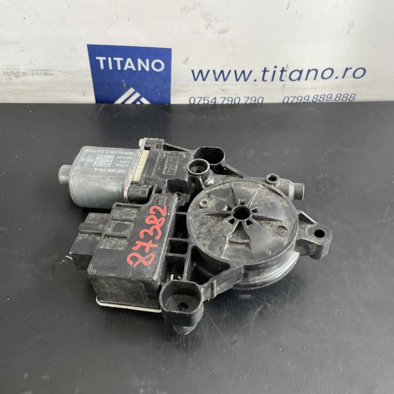 Motoras geam stanga Skoda 