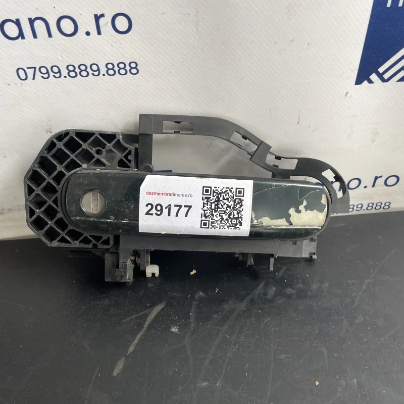 Maner usa stanga fata / Audi A6 C6 2007 / Caroserie, oglinzi si faruri