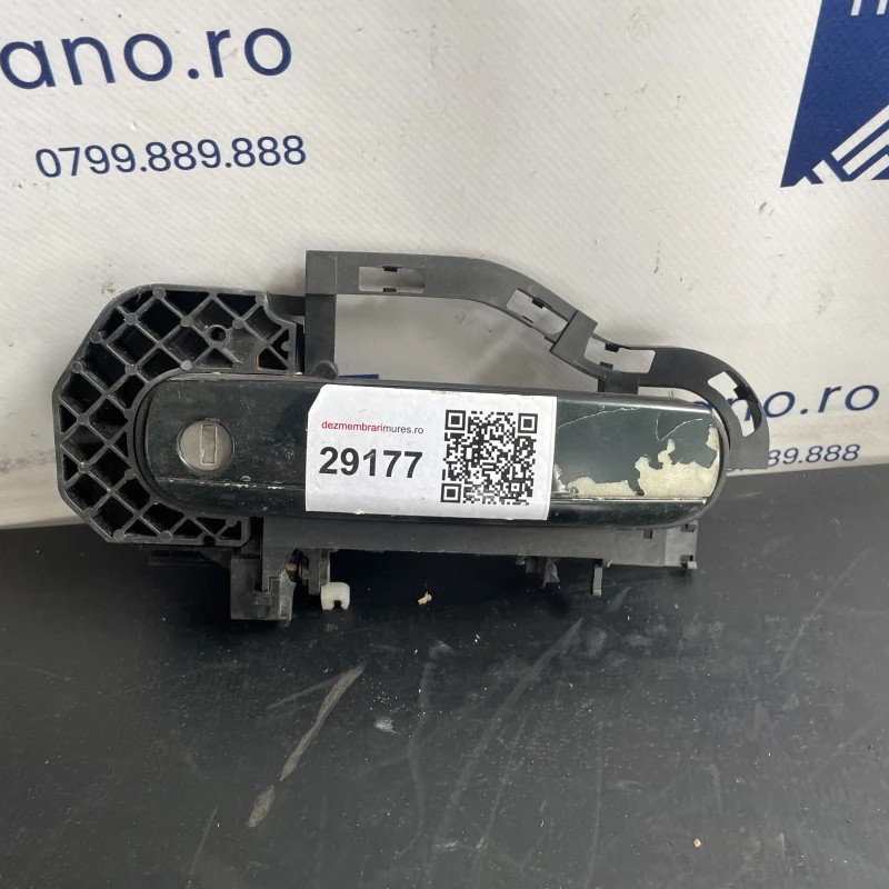 Maner usa stanga fata / Audi A6 C6 2007 / Caroserie, oglinzi si faruri