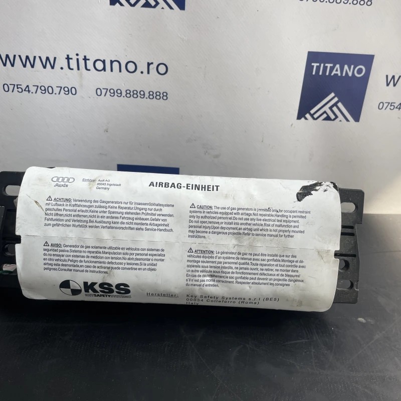 Airbag pasager / Audi A5 8T 2010 / Interior