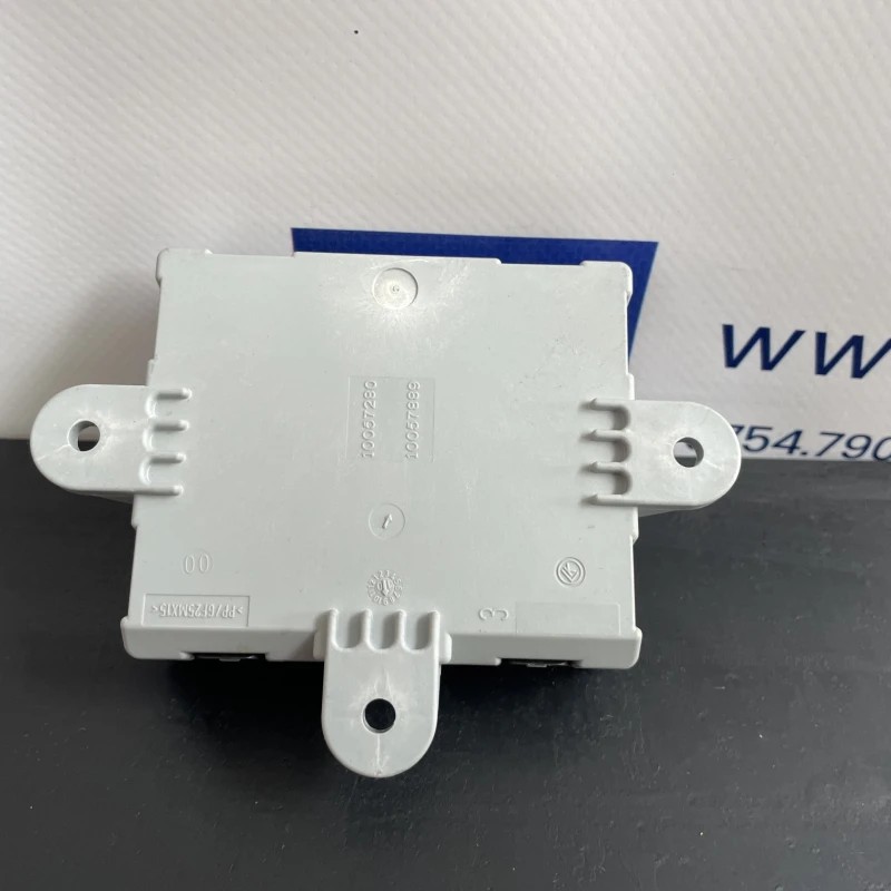 Modul usa dreapta fata / Land Rover Range Rover Sport Range Rover Sport 2011 / Audio si electronice