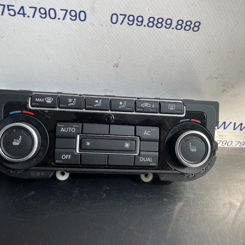 Panou climatronic / Volkswagen Golf MK6 2010 / Climatizare