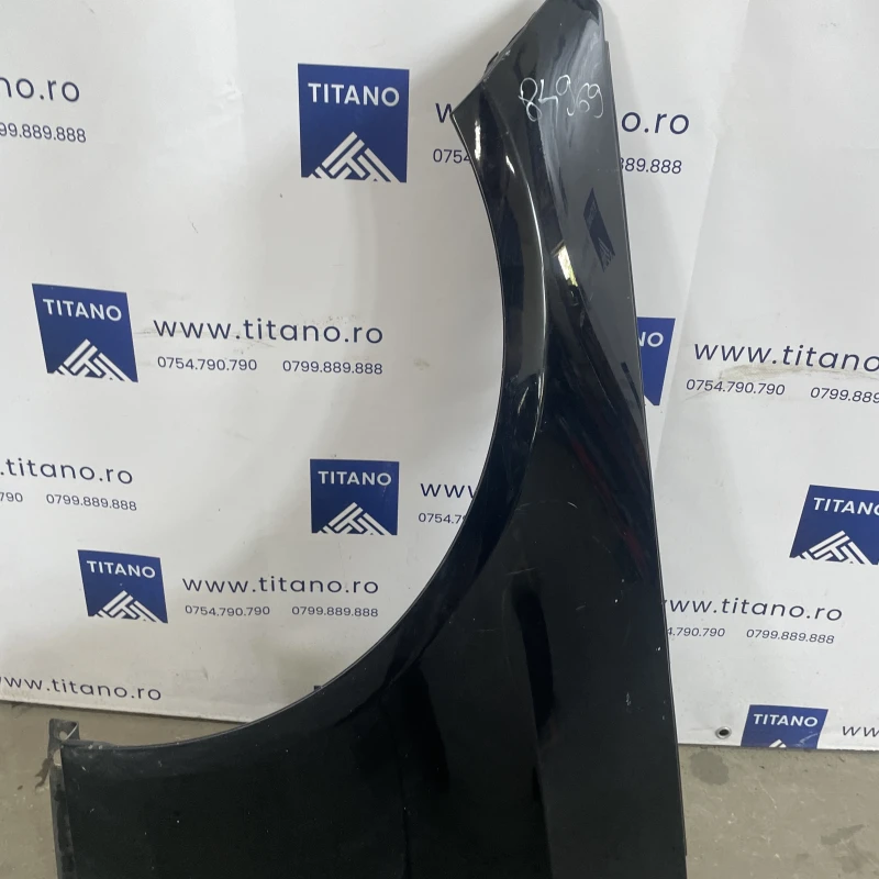 Aripa stanga fata Mercedes-Benz 