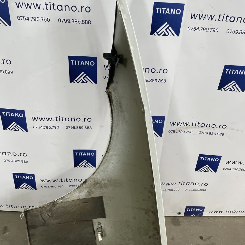 Aripa dreapta fata / BMW Seria 3 E91 LCI 2011 / Caroserie, oglinzi si faruri