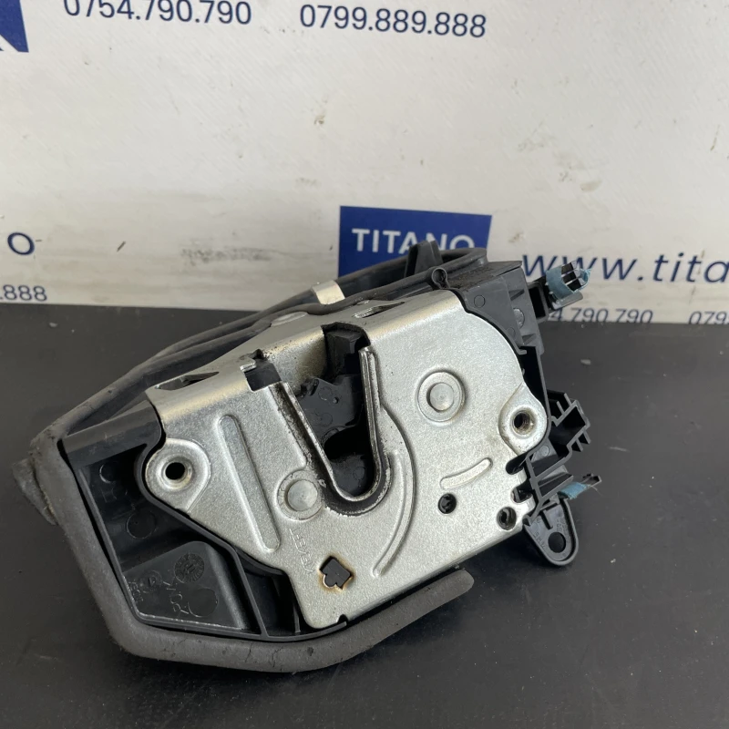 Iala broasca usa stanga spate / BMW X1 E84 2009 / Caroserie, oglinzi si faruri