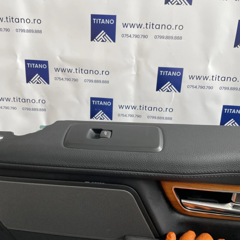 Panou tapiterie usa dreapta fata / Land Rover Range Rover Sport Range Rover Sport 2011 / Interior