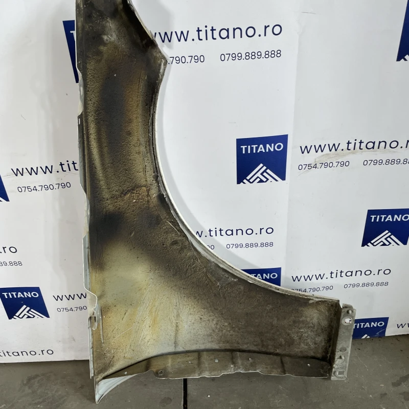 Aripa stanga fata / Mercedes-Benz C Class W204 2010 / Caroserie, oglinzi si faruri