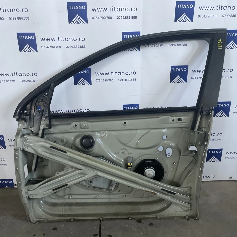 Usa stanga fata Volkswagen Golf MK6 2010