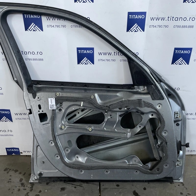 Usa stanga fata / BMW X1 E84 2009 / Caroserie, oglinzi si faruri