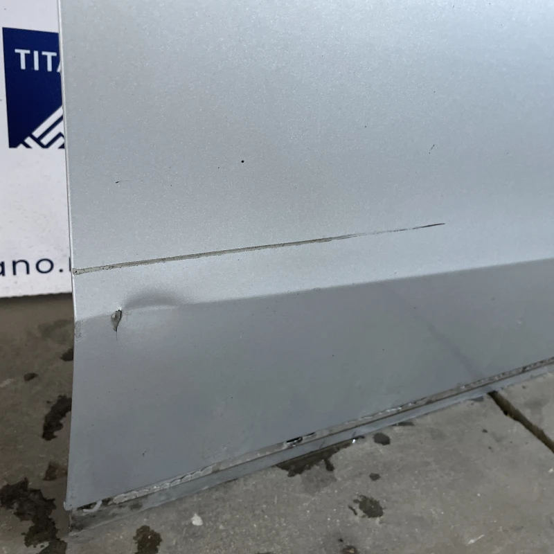 Usa dreapta fata / Volkswagen Passat B7 2011 / Caroserie, oglinzi si faruri