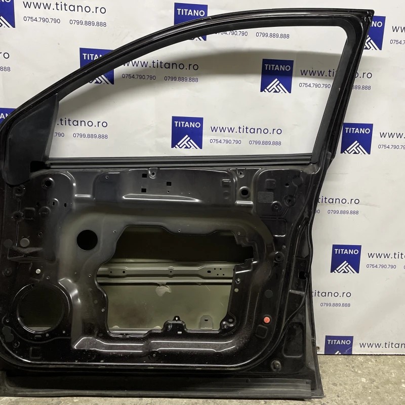 Usa dreapta fata / Nissan Qashqai J10 facelift 2012 / Caroserie, oglinzi si faruri
