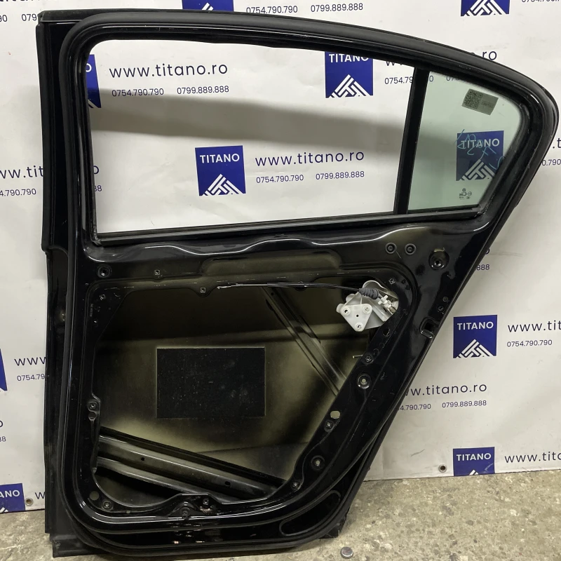 Usa dreapta spate / Volkswagen Passat B7 2011 / Caroserie, oglinzi si faruri