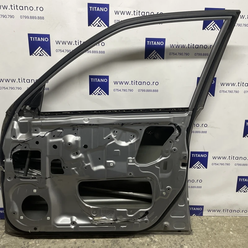 Usa dreapta fata / Subaru Forester Forester 2009 / Caroserie, oglinzi si faruri