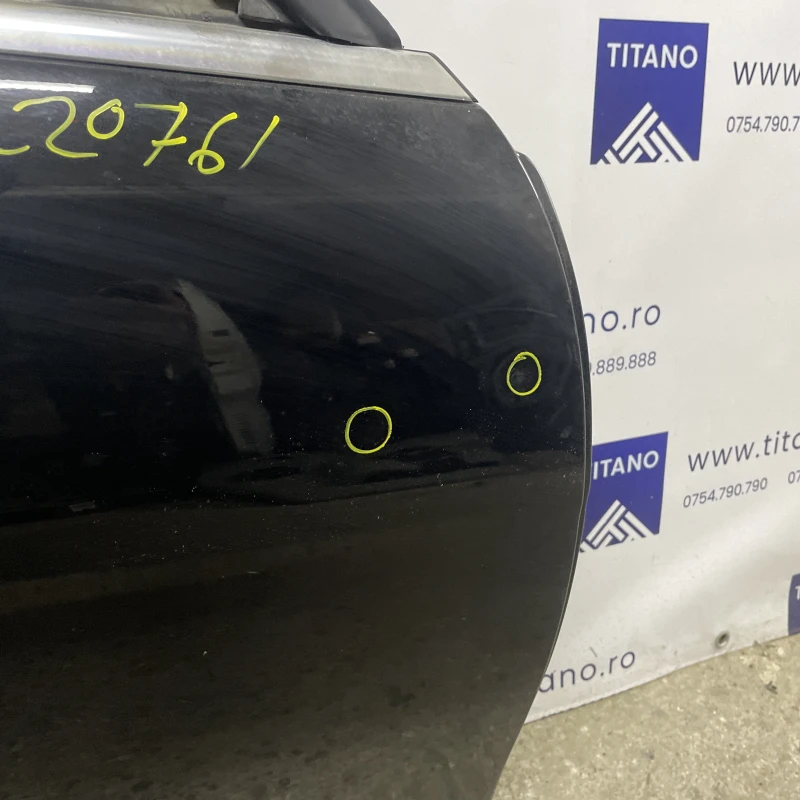 Usa dreapta fata / Mercedes-Benz C Class W204 2011 / Caroserie, oglinzi si faruri