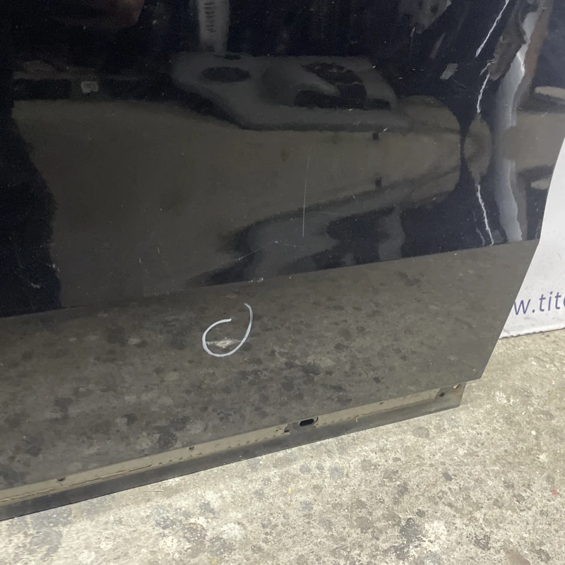 Usa stanga fata / Volkswagen Passat B7 2012 / Caroserie, oglinzi si faruri