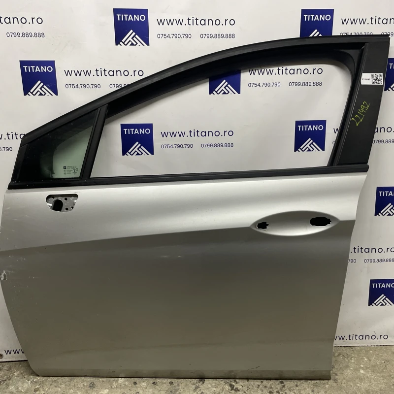 Usa stanga fata / Opel Astra K 2019 / Caroserie, oglinzi si faruri