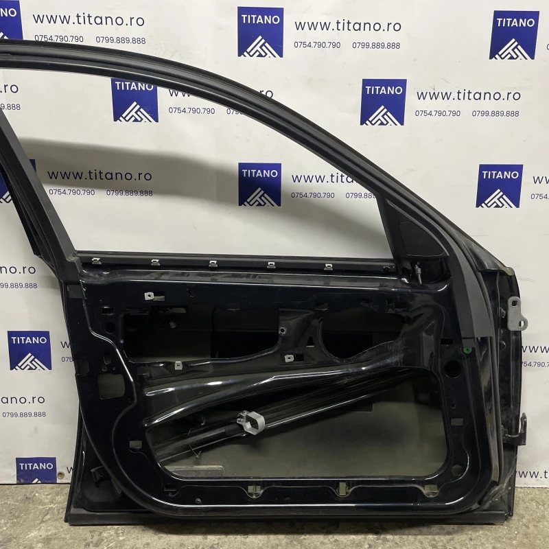 Usa stanga fata / BMW Seria 7 E65 2008 / Caroserie, oglinzi si faruri