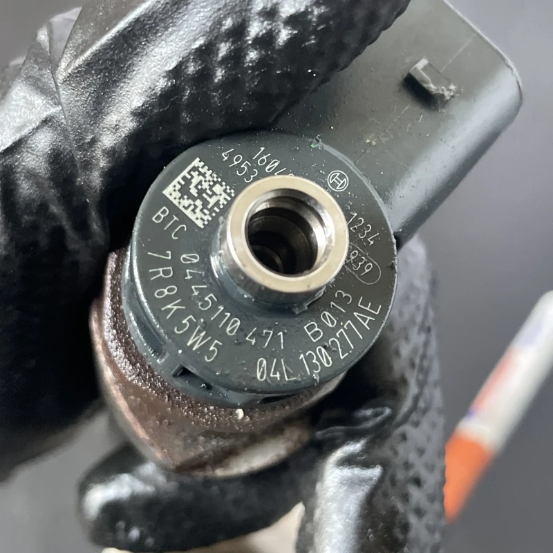Injector / Audi A4 B8 2017 / Motor, racire si evacuare